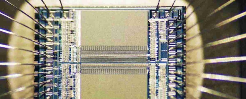 Zlato u elektronici: proizvodnja preciznih elektroničkih komponenti