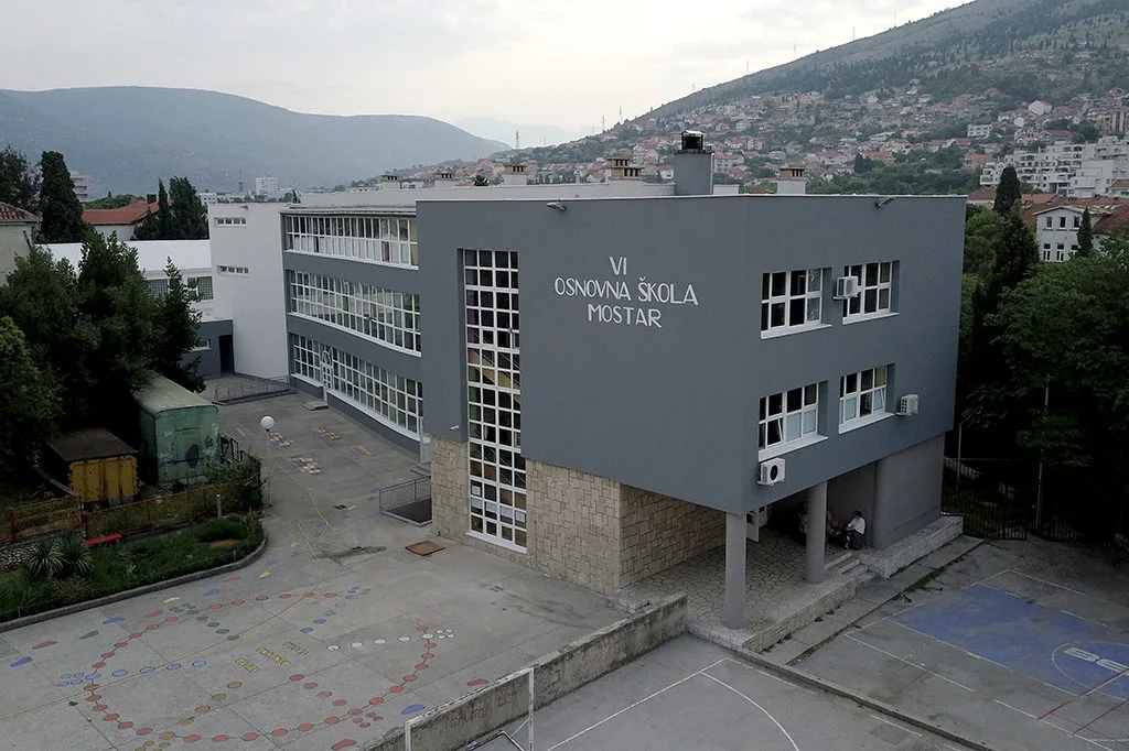 Sindikati osnovnog i srednjeg obrazovanja pozivaju Vladu HNK na razgovor