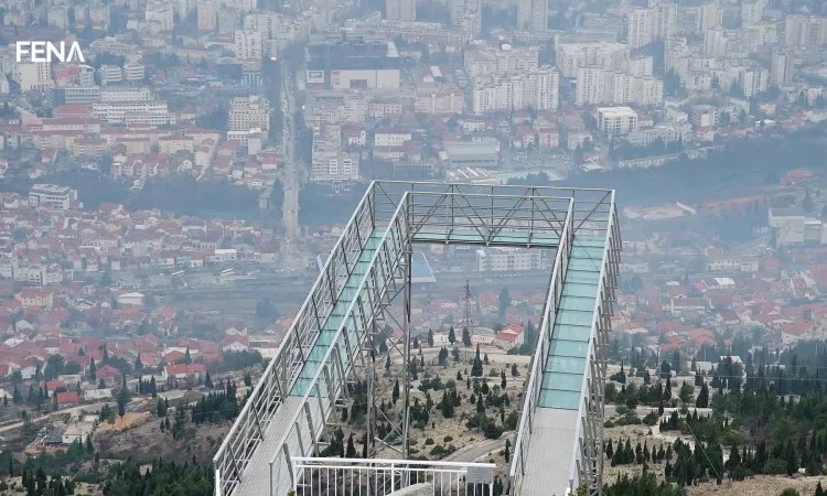 Staklena šetnica na Fortici nova turistička atrakcija Mostara (VIDEO)
