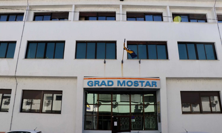 Vrši se nadzor nad javnim površinama u Mostaru