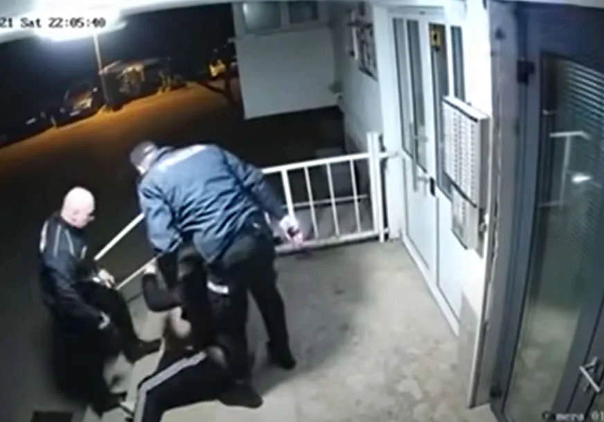 Policajci brutalno pretukli mladića u Mostaru, čeka se reakcija MUP-a (VIDEO)