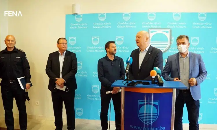 Kevelj: Nogometni teren je mjesto gdje se trebaju dokazivati jači (VIDEO)