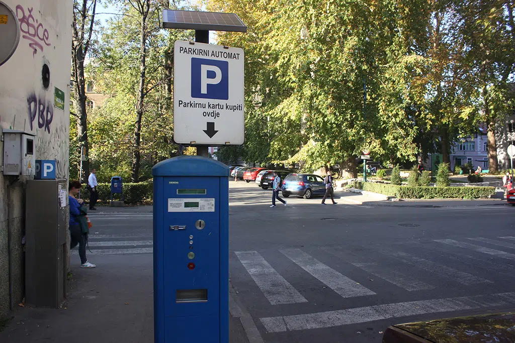 Mostar uvodi naplatu javnih parkinga