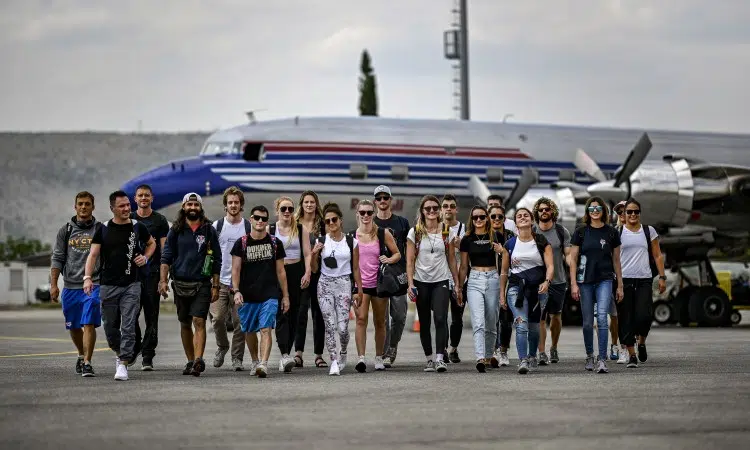 Svjetska cliff diving elita doputovala u Mostar Titovim avionom Cliff Diving