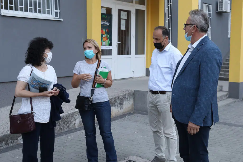 Delegacija Svjetske banke posjetila obnovljene škole u Mostaru