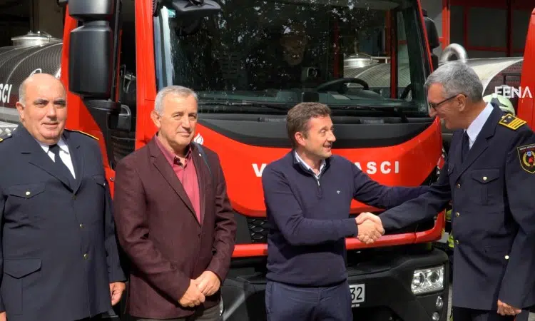 Mostarski vatrogasci dobili tri nove cisterne (VIDEO)
