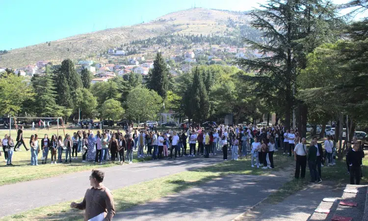 Na Univerzitetu ‘Džemal Bijedić’ održan brucoški sat