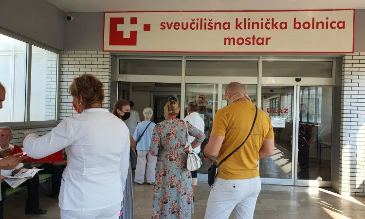 Dr. Grgić: Sve više obolijevaju mlađi, na respiratorima uglavnom necijepljeni
