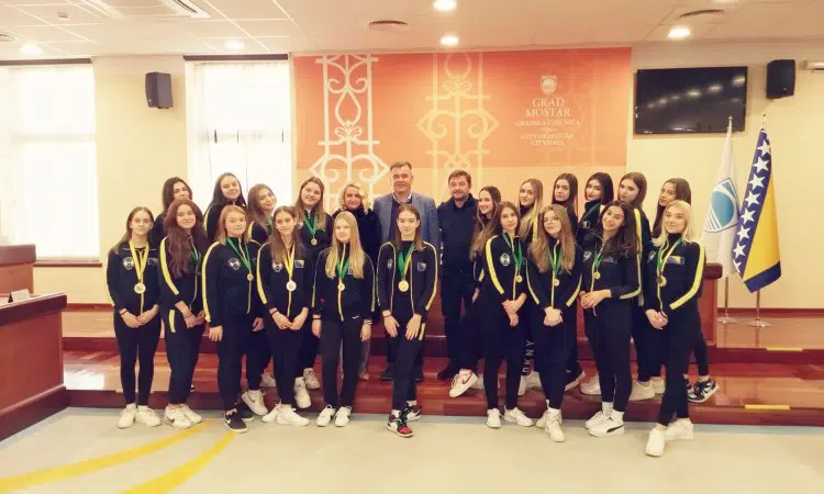 Plesni studio Mo – Stars uručio zahvalnice Kordiću i Mariću