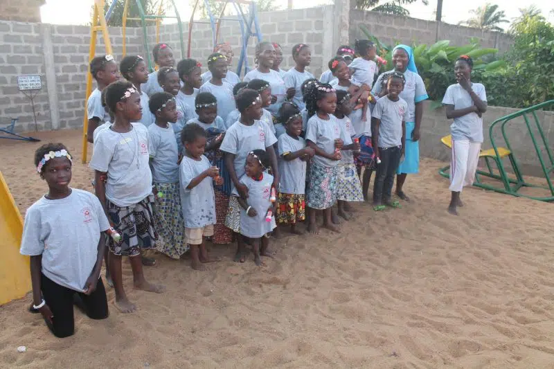 Kap ljubavi: Donirajte markicu za afričku dječicu