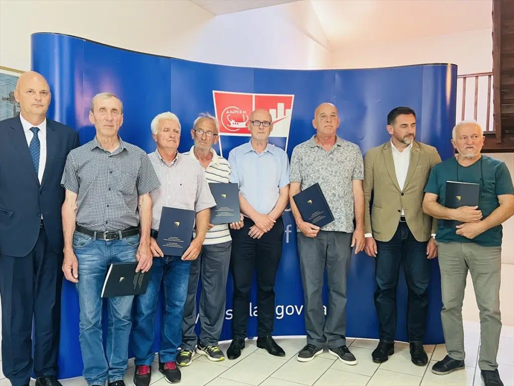 Obnova pet stambenih jedinica oštećenih u zemljotresu u Stocu