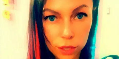 Ruska manekanka poginula nakon pada s balkona na “seks tulumu”, priča dobila neočekivani zaokret