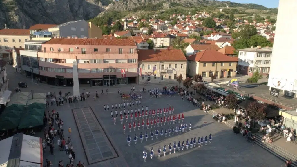 SMOTRA U LIVNU “LIVANJSKE MAŽORETKINJE I GOSTI”