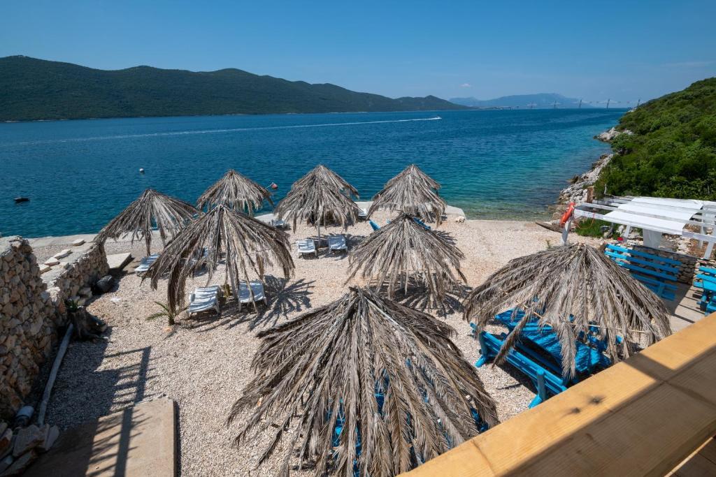 FOTO | ‘Feral’ Neum: Plaža, restoran i kafić koje morate posjetiti ovoga ljeta!