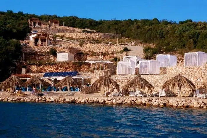 FOTO | ‘Feral’ Neum: Plaža, restoran i kafić koje morate posjetiti ovoga ljeta!