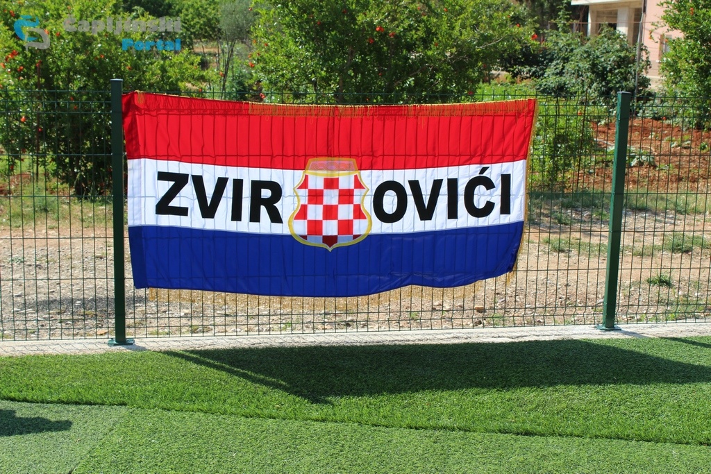 FOTO | Mališani u Zvirovićima dobili potpuno novo igralište