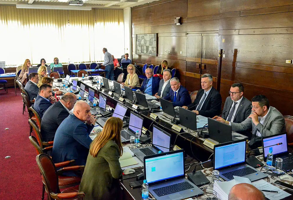 700.000 KM za sanaciju šteta od potresa u Hercegovini
