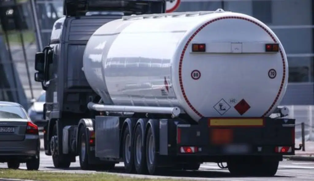 Cisterne za transport goriva u Ukrajinu tražene u BiH: Prijevoznici za turu uzimaju i do 10.000 KM