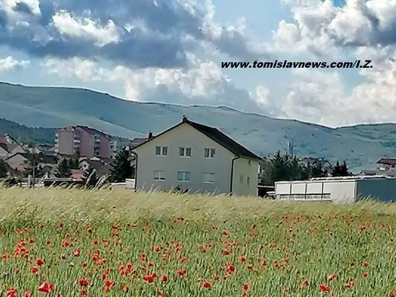 DOBRO vam razmjerno oblačno jutro iz Tomislavgrada!