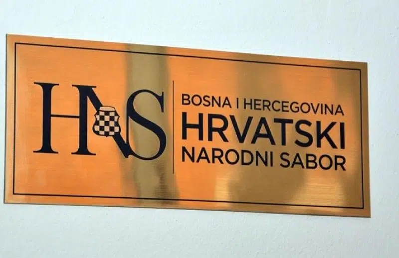 HNS: Sramotna šutnja na uništavanje vjerskih i nacionalnih obilježja Hrvata u BiH