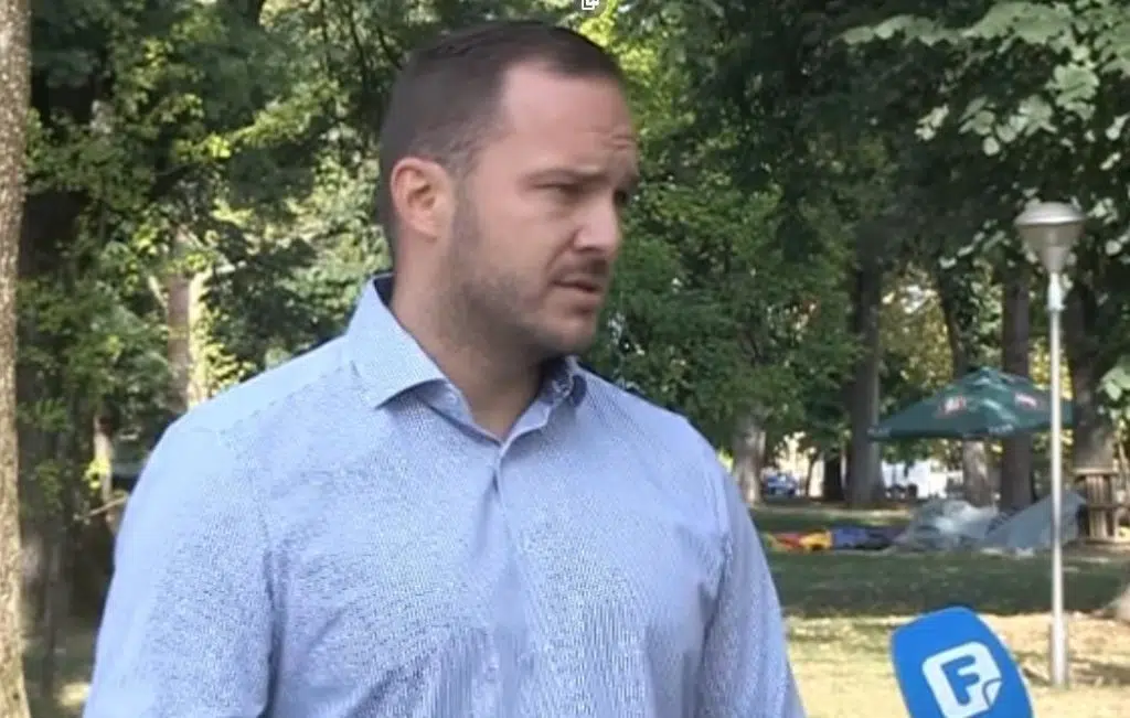 Preko Vibera mu govorili da će ga ubiti i povrijediti: Šest osoba osumnjičeno za prijetnje upućene Vici Zeljkoviću