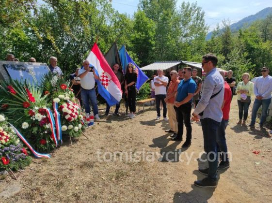 na pomenu obilježena 29. godišnjica stradanja hrvatskih branitelja (foto/video)