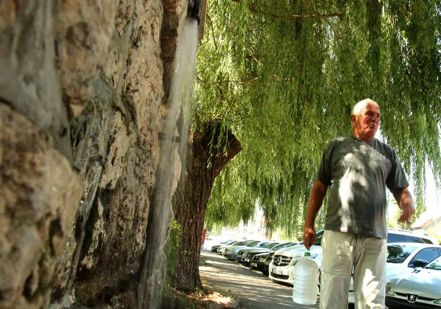 Hladna izvorska voda usred grada: Evo u čemu je tajna čarobnog vrela Bistrice, na kom su se mladići kupali kao vile (FOTO)