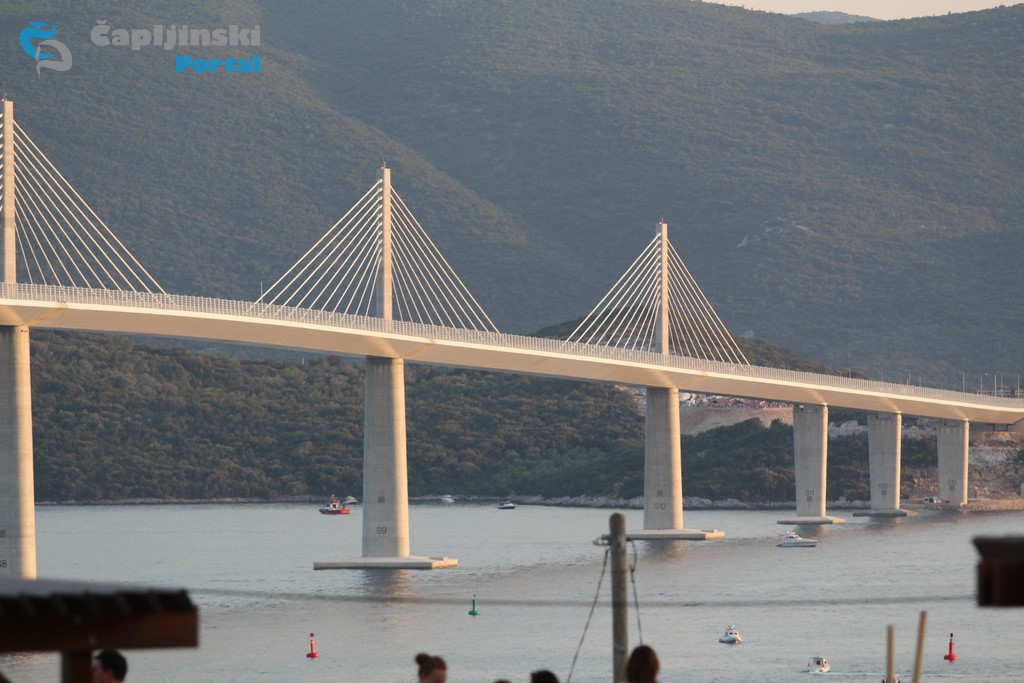 FOTO/VIDEO | ČA::portal na Pelješkom mostu: Ostvaren višestoljetni san – Hrvatska je povezana!