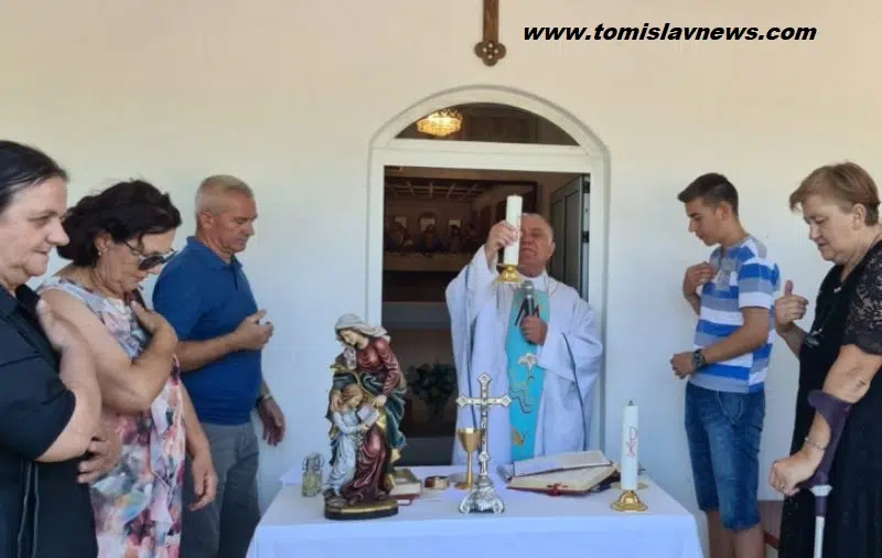 FOTO : PROSLAVA svete Ane na groblju u Rošnjačama, u Viničkoj župi