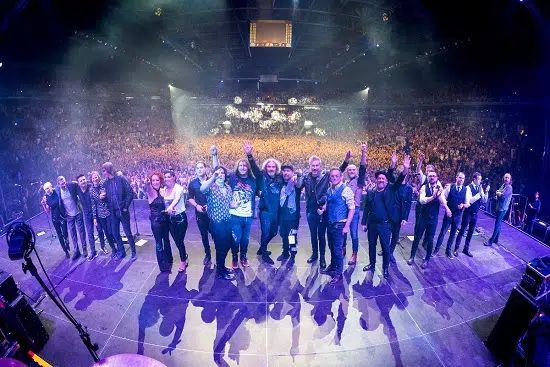 Koncert “Valjak i prijatelji: Dovoljno je reći… Aki” dostupan na svim streaming platformama