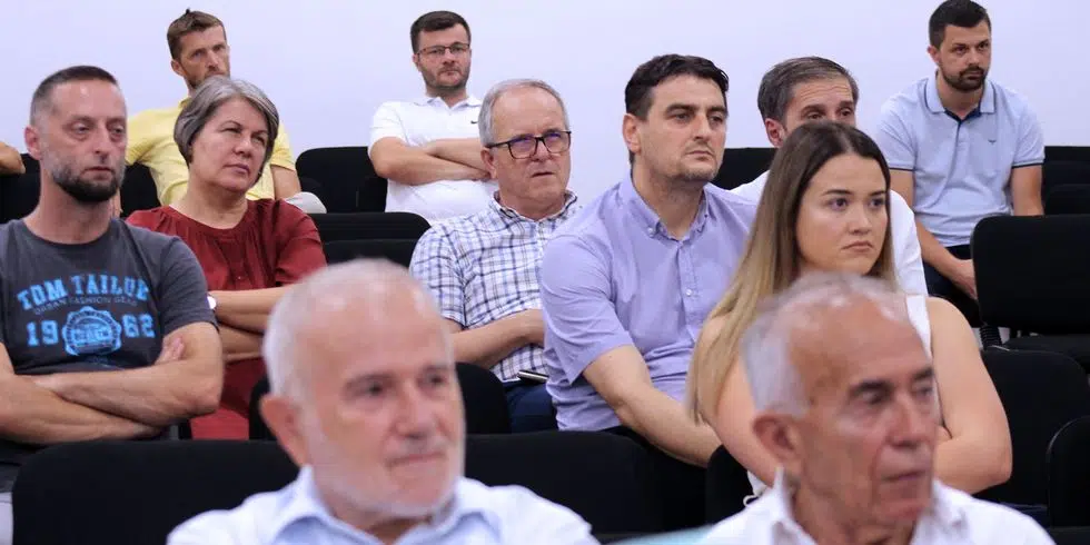 U Centru za kulturu Mostar promovisana knjiga “Husein Husaga Ćišić”