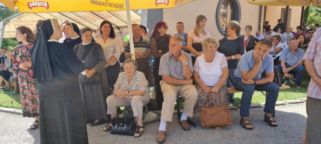 Sestra Brigita Bošnjak iz Rame položila doživotne zavjete kao članica reda klarisa u Brestovskom kod Kiseljaka