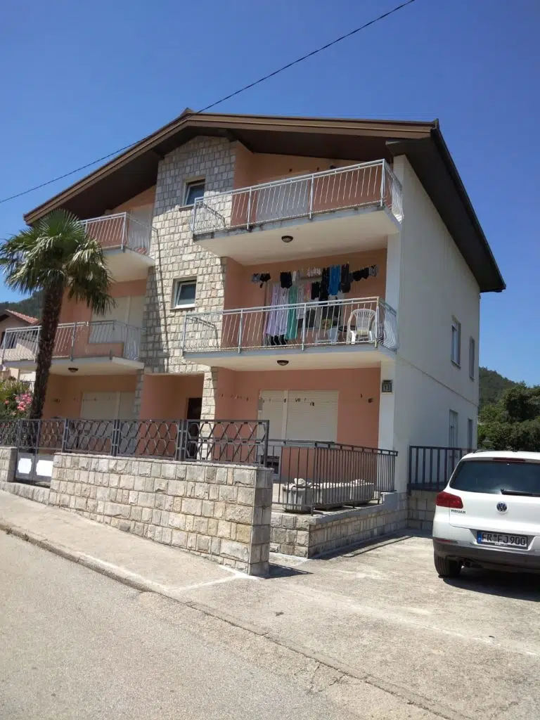 Izdaju se dva stana i dvije garsonjere za studente u Mostaru