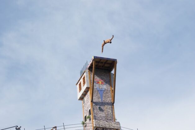 Popovici i Iffland pobjednici Red Bull Cliff Divinga u Mostaru