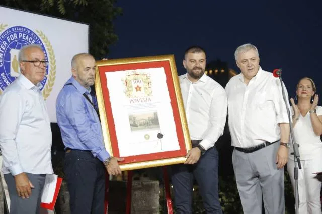 Fudbalski klub Velež Mostar dobitnik Povelje Centra za mir Mostar