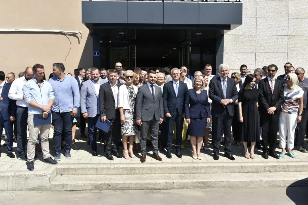 Ljubuški: Potpisani ugovori za projekte od interesa za hrvatski narod u Bosni i Hercegovini