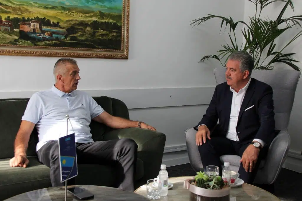 Susret premijera Hercega i Laninog oca Velibora Pudara