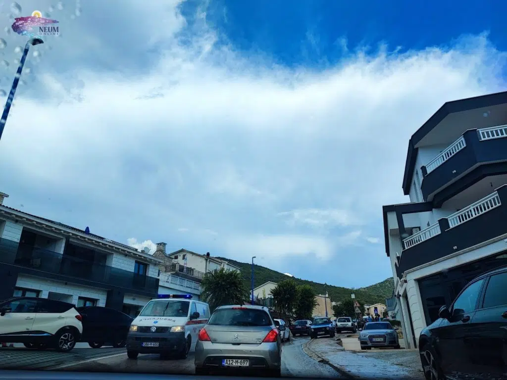 U prometnoj nesreći u Neumu jedna osoba lakše ozlijeđena