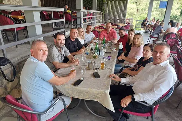 Udruga “Susret” na Čeveljuši organizirala druženje povodom odlaska fra Gorana Azinovića