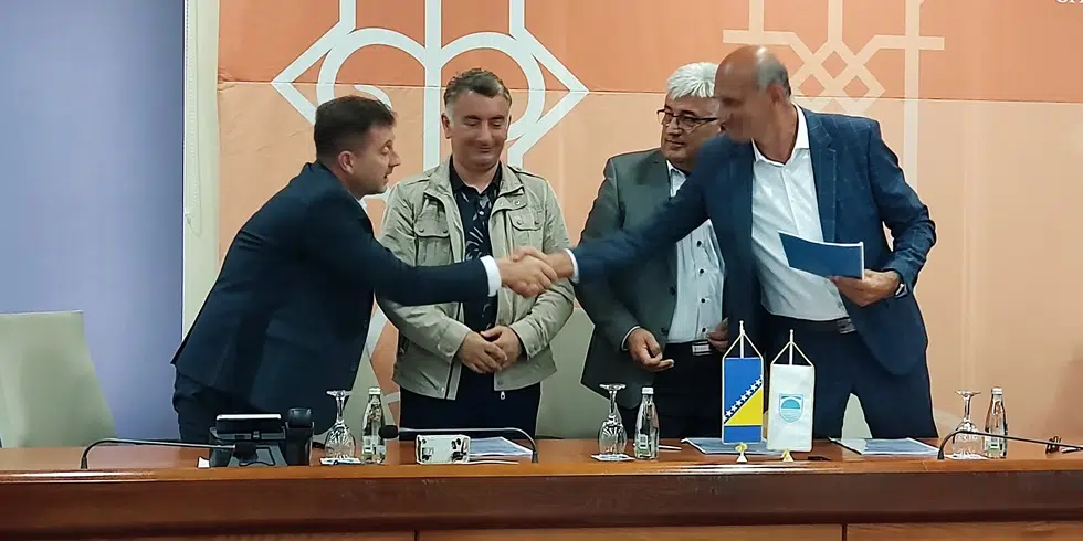 “Veliki značaj za Mostar”: Potpisani ugovori za gradnju tunela “Novi”