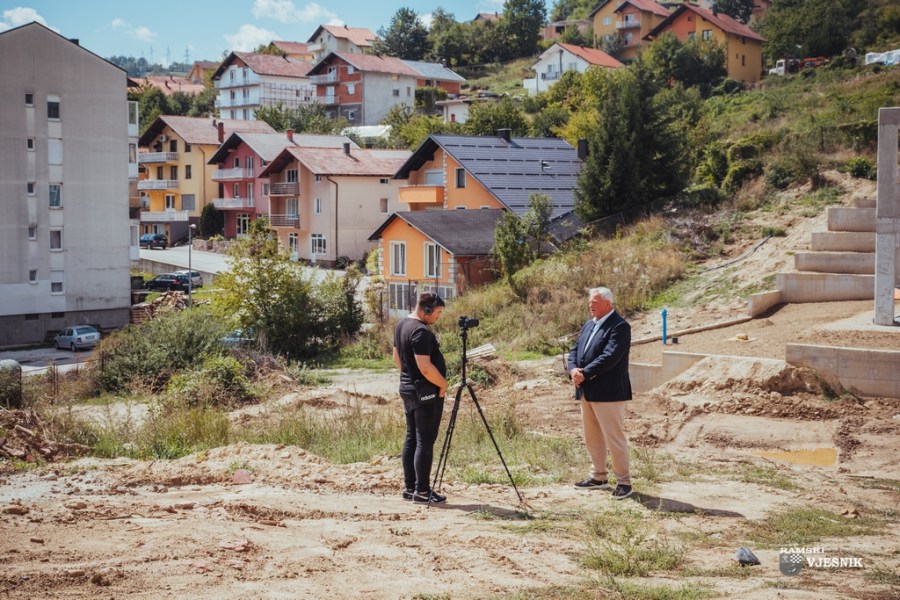 Načelnik općine Prozor-Rama dr. Jozo Ivančević sa suradnicima obišao radove na vrijednim projektima