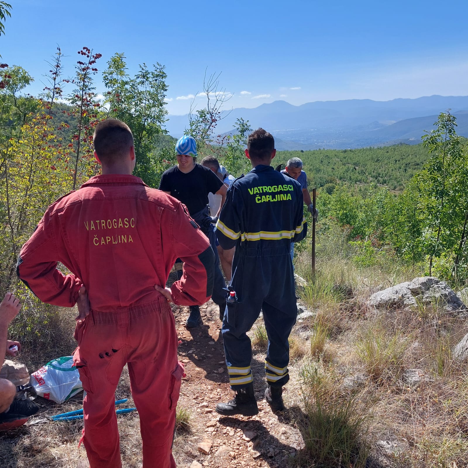 FOTO | Mještani Zvirovića i čapljinski vatrogasci očistili put do Križevca