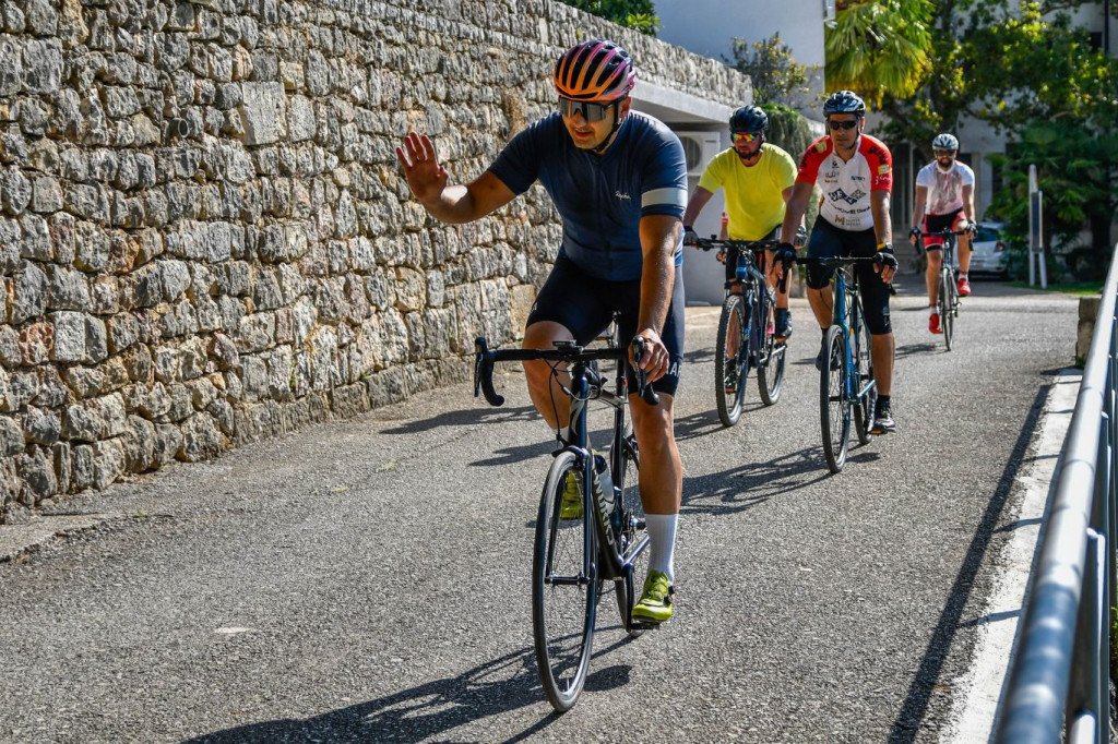 FOTO Hercegovački biciklisti pokrenuli rutu ‘Franciscana’, duga je 450 kilometara i povezuje franjevačke znamenitosti