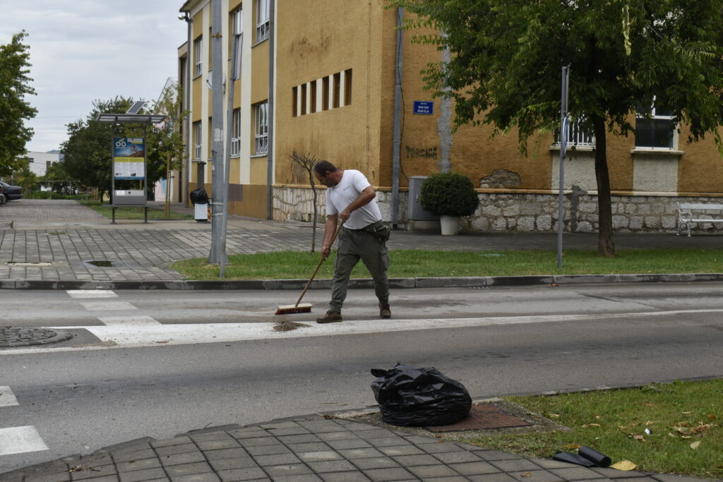ljubuški: čišćenje ulica nakon nevremena