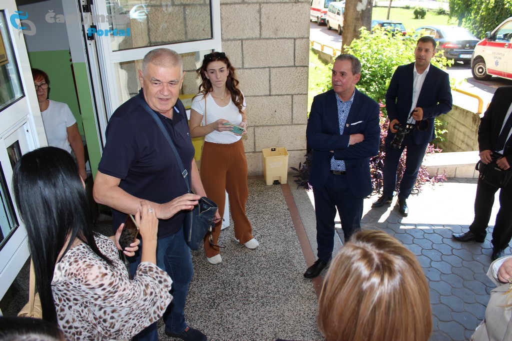 FOTO | Herceg u Domu zdravlja Čapljina: ”Ponosni smo na obnovu ove zgrade”