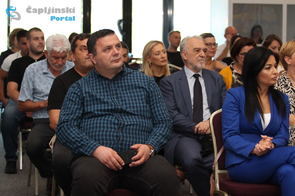 FOTO | U Neumu započela Završna konferencija projekta ‘CAMP za BiH’ i proslava ‘Dana mediteranske obale’