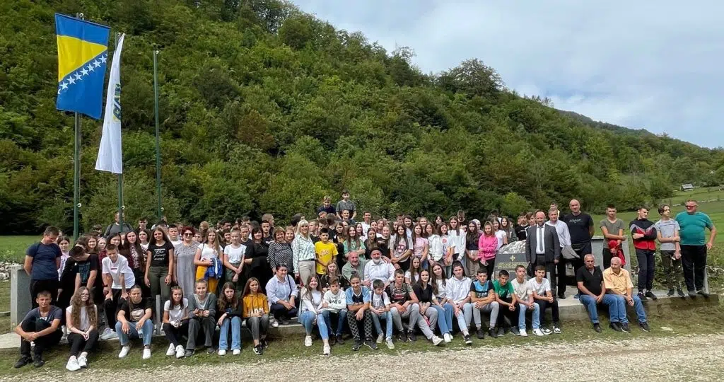 “Jezero 94”: Čas istorije za osnovce