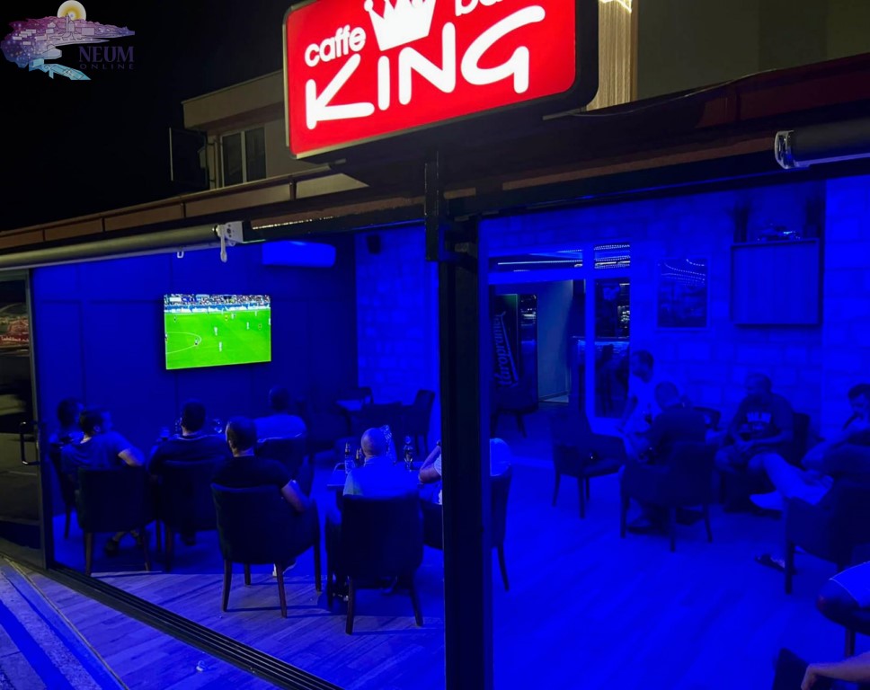 FOTO | Novorenovirani caffe bar “King” u novom ruhu dočekuje svoje goste