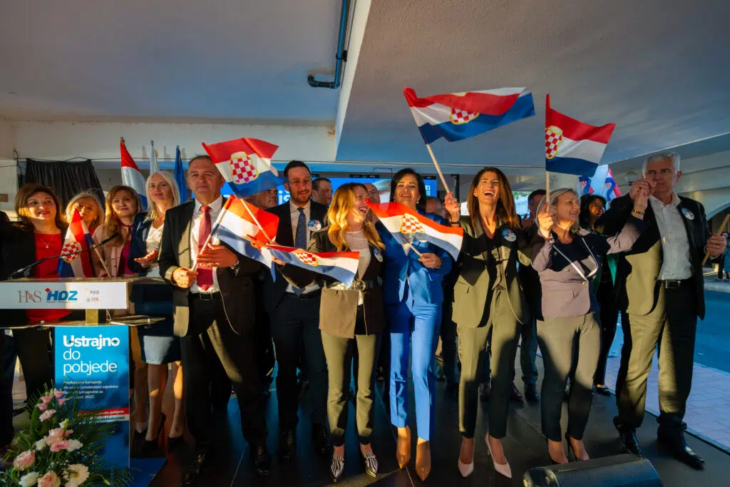 FOTO | Iz Neuma poslana poruka zajedništva hrvatskog naroda
