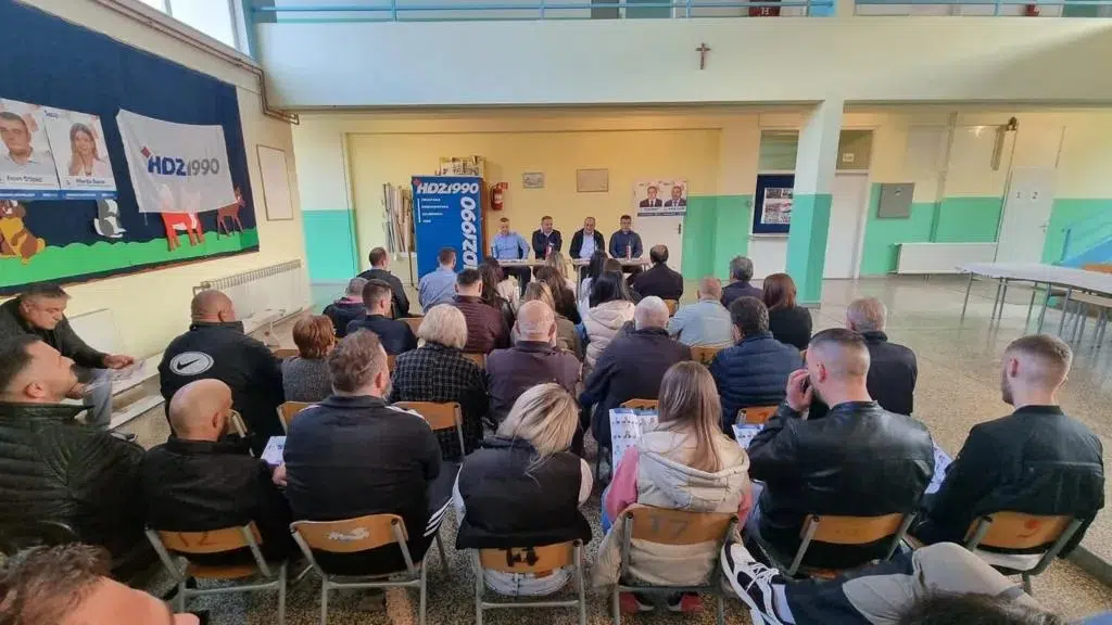 Održan predizborni skup HDZ 1990 u Brišniku